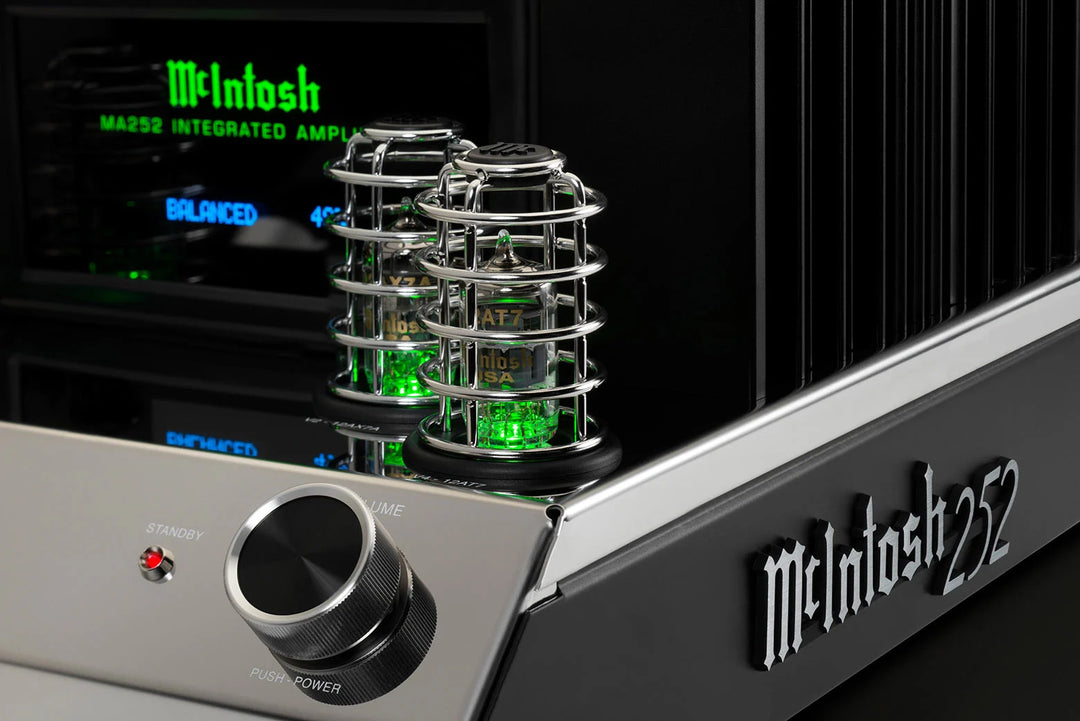 McIntosh MA252 2-Channel Hybrid Integrated Amplifier